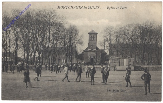 Montchanin, Eglise et Place