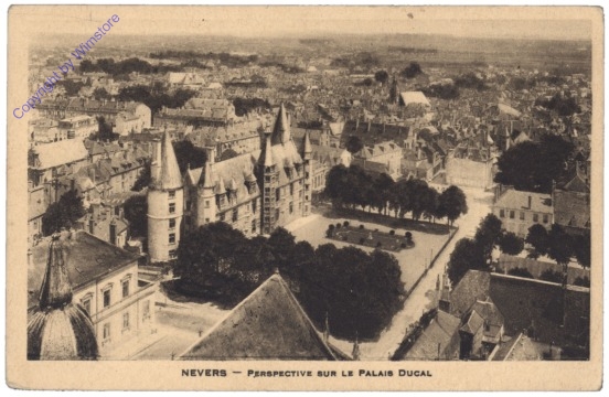Nevers, Perspective sur le Palais Ducal