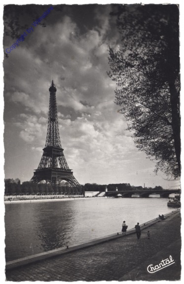ak156053 Paris, La Tour Eiffel