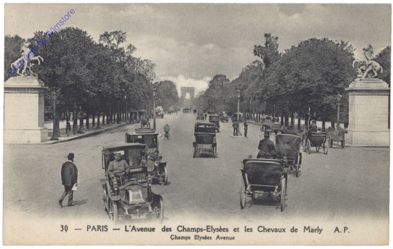 ak156388 Paris, L'Avenue des Champs-Elysees