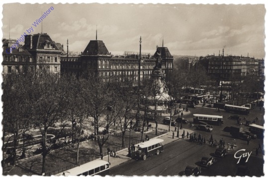 ak156472 Paris, La Place de la Republique
