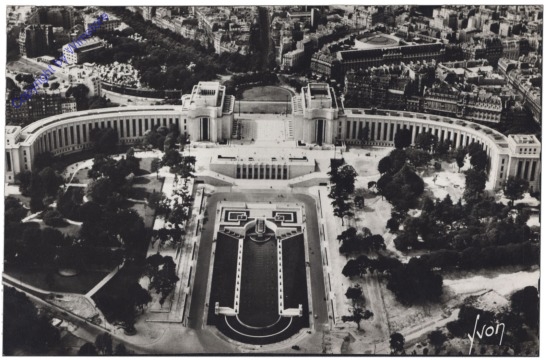 ak156498 Paris, La Palais de Chaillot