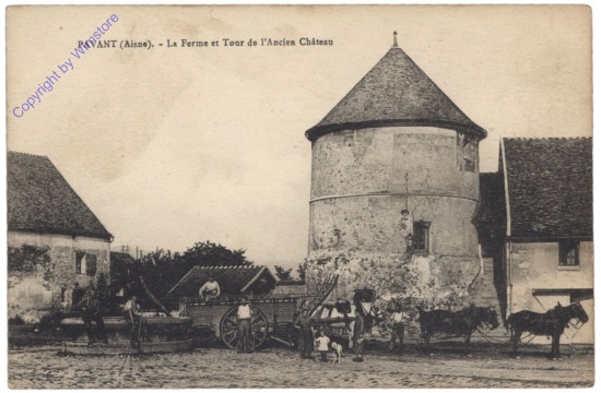 ak156518 Pavant, Le Ferme et Tour de l'Ancien Chateau