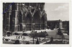 ak156558 Reims, Place du Cardinal Lucon