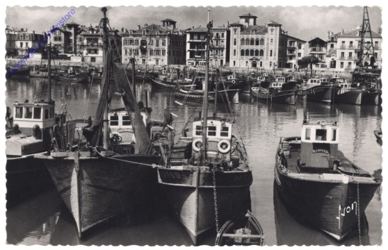 ak156724 Saint-Jean-de-Luz, Le Port