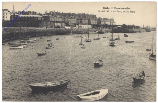 ak156756 Saint-Malo, Le Port