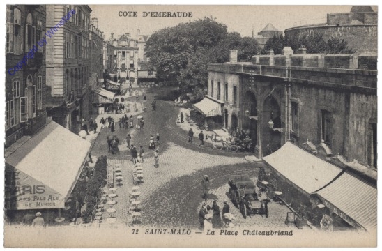 ak156765 Saint-Malo, La Place Chateabriand