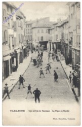 ak156784 Tarascon, Une arrivee de Taureaux