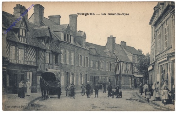 Touques, La Grande-Rue