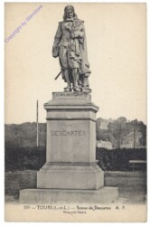 Tours, Statue de Descartes