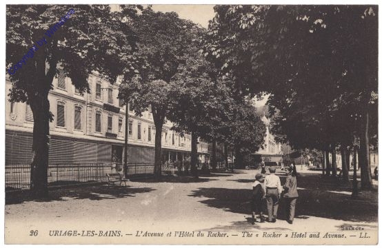 Vaulnaveys-le-Haut, L'Avenue et l'Hotel du Rocher