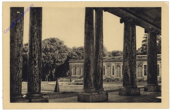 Versailles, Le Peristyle