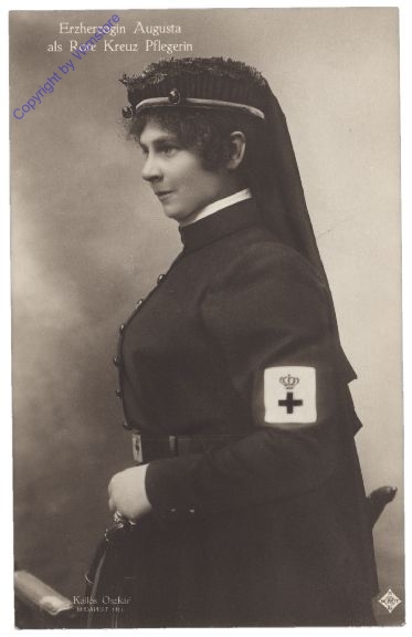 Erzherzogin Augusta als Rote Kreuz Pflegerin