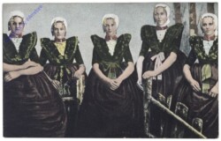 Allgemein, Trachten