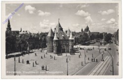 ak157843 Amsterdam, Nieuwmarkt met Waaggebouw