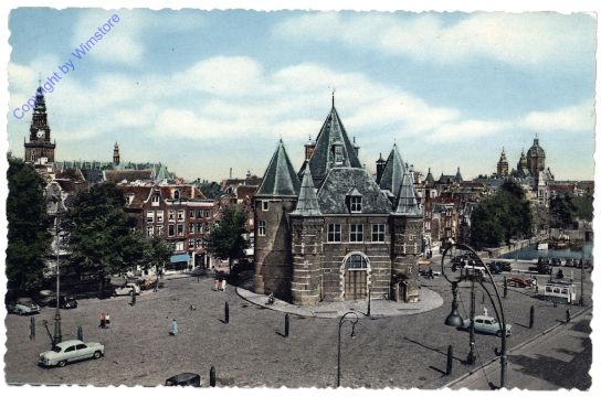 Amsterdam, Nieuwmarkt met Waaggebouw