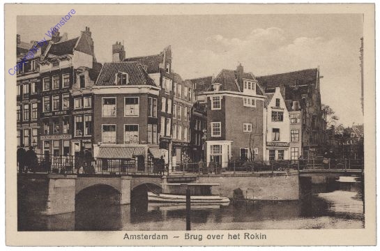 Amsterdam, Brug over het Rokin