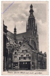 ak158102 Breda, Groote Kerk met oude geveltjes