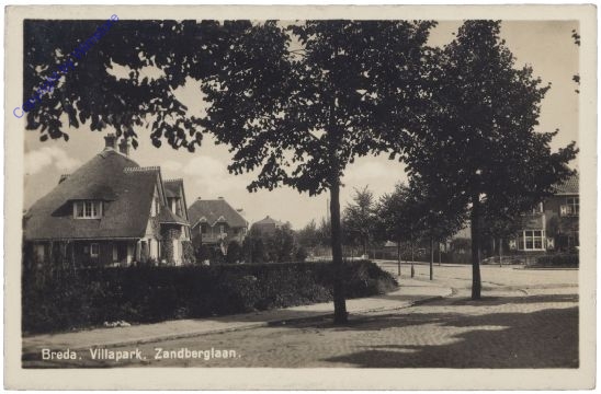 Breda, Villapark, Zandberglaan