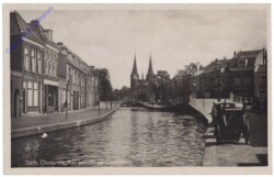Delft, Oosteinde met gezicht op Oostpoort