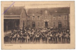 Hujbergen, Speelplaats