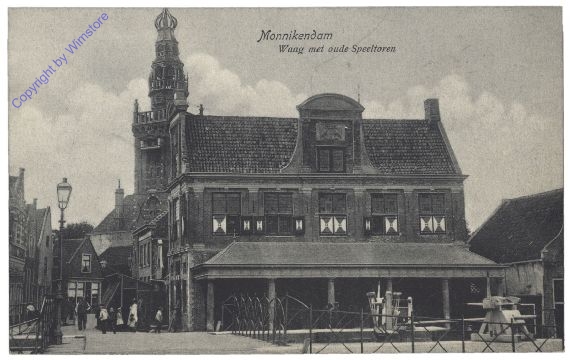 Monnickendam, Waag met oude Speeltoren