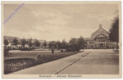 Overveen, Adriaan Stoopplein