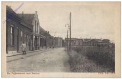 ak158895 Terneuzen, De Feijterstraat met Station