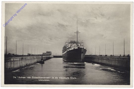 Velsen, De "Johan van Oldenbarnevelt" in de nieuweste Sluis