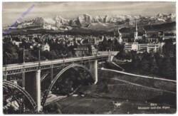 ak159176 Bern, Museum und die Alpen