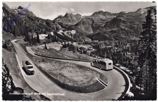 Susten, Sustenstrasse mit Blick auf Sustenhörner