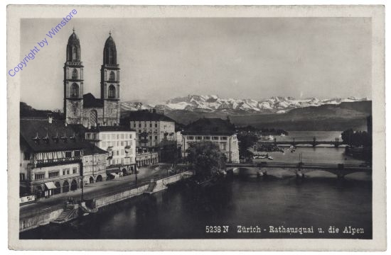 Zürich, Rathausquai und die Alpen