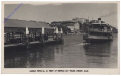 Sydney, Ferry at neutral Bay Wharf