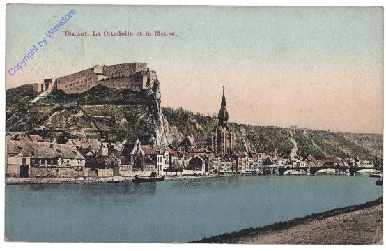 ak161015 Dinant, La Citadelle et la Meuse