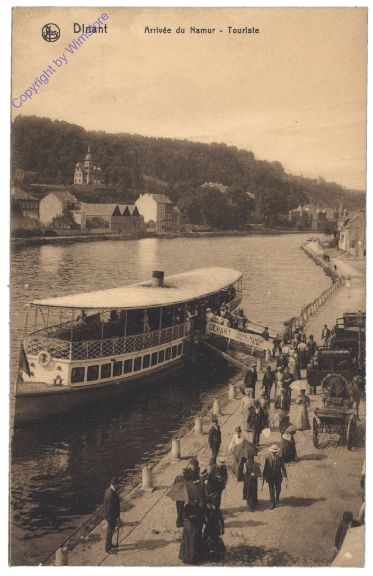 ak161016 Dinant, Arrivee du Namur-Touriste