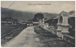 Padang, Pasar lama Padang Pandjang