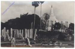 ak161648 Ceylon, Anuradhapur, Thuparama Dagoba