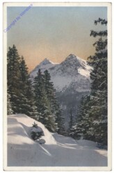 ak161914 Verschneite Berge