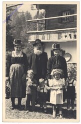 Familie in Tracht