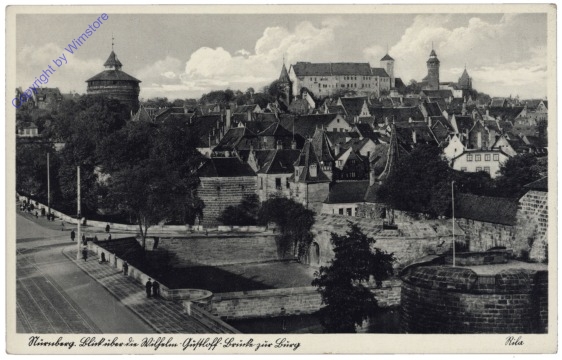 Nürnberg, Blick über die Brücke zur Burg