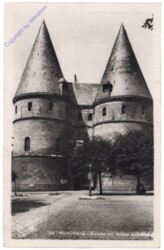 Beauvais, Entree du Palais de Justice et les Tours