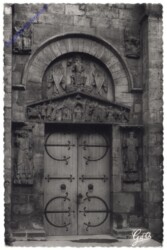 Clermont-Ferrand, Basilique de Notre Dame du Port, Grand Portail