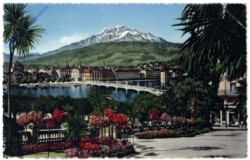 Luzern, Im Garten des Hotels Schweizerhof mit Pilatus