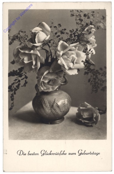 ak164461 Rosen in Vase, Geburtstag
