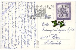 Mädchen mit Lamm