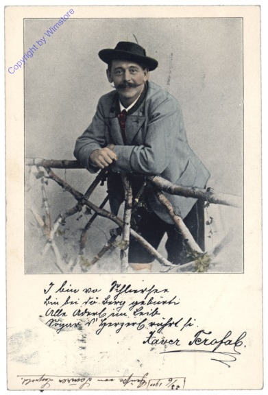 ak165736 Mann in Tracht