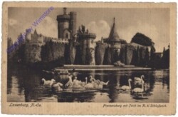 Laxenburg, Franzensburg mit Teich im k.k. Schloßpark