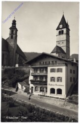 Kitzbühel, Ansicht Raiffeisen Bezirkskasse