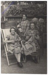 Drei Damen