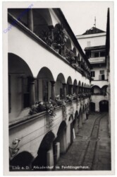 Linz an der Donau, Arkadenhof im Feichtingerhaus